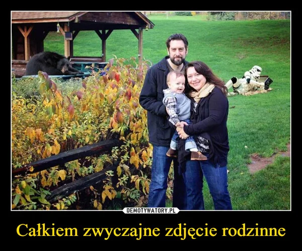 Całkiem zwyczajne zdjęcie rodzinne