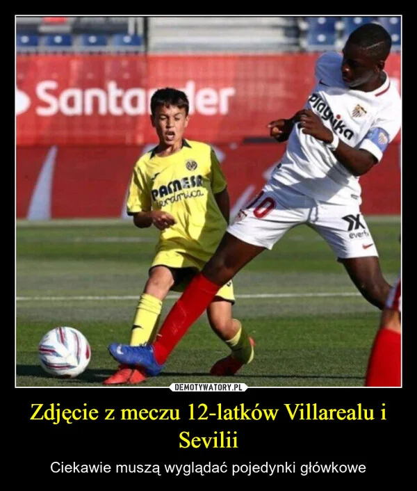 Zdjęcie z meczu 12-latków Villarealu i Sevilii