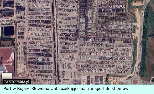 Port w Koprze Słowenia, auta czekające na transport do klientów.